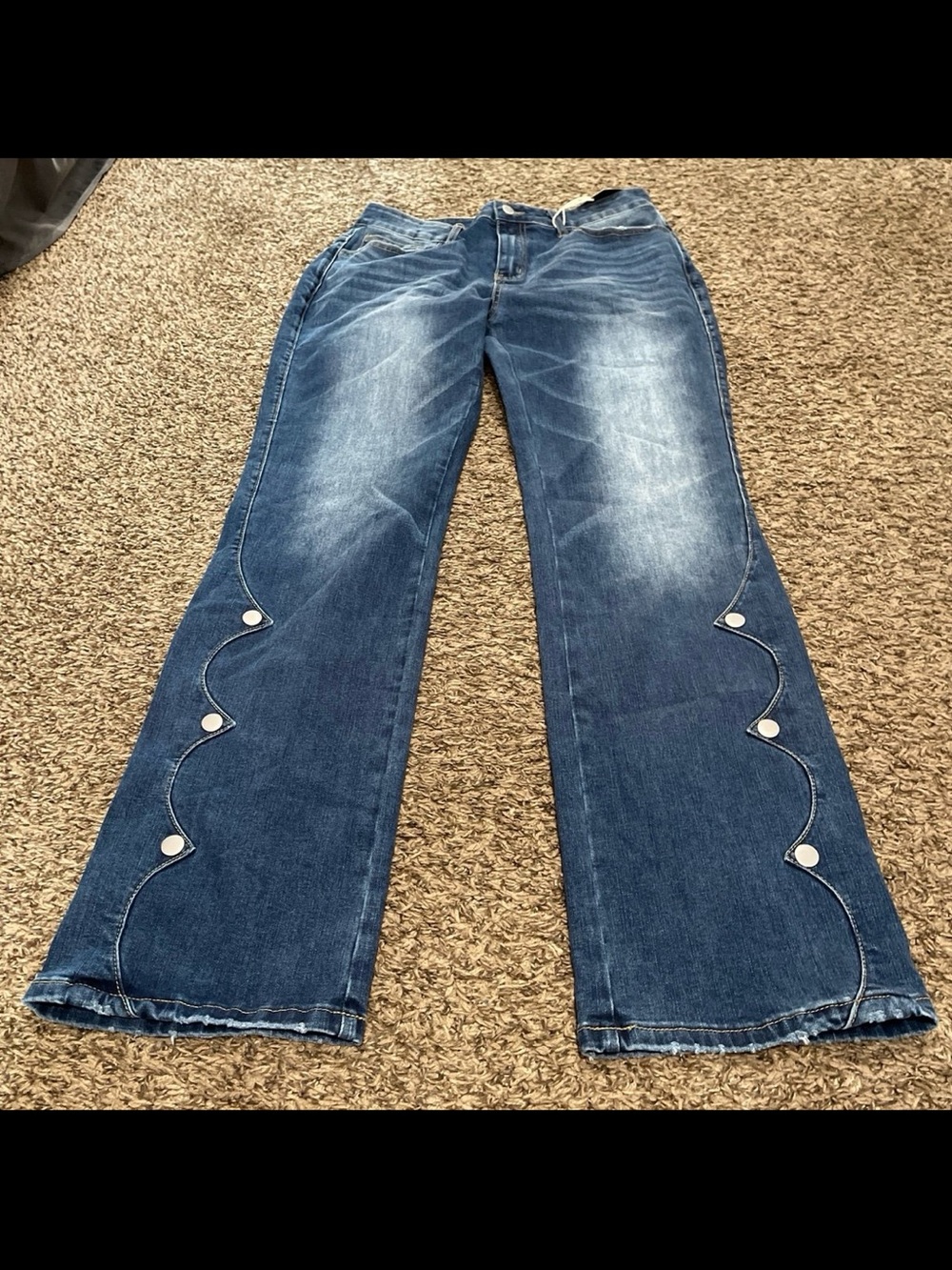 flamingals NWT straight leg button, detail, jeans, size XL